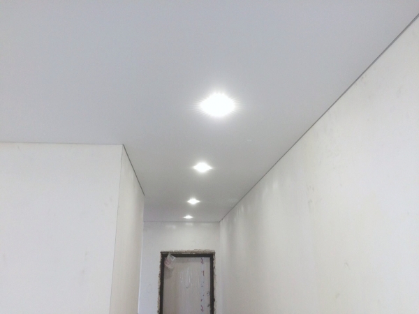 Натяжные потолки в Павловске