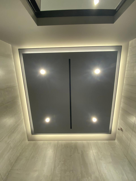 Парящий потолок в ванной