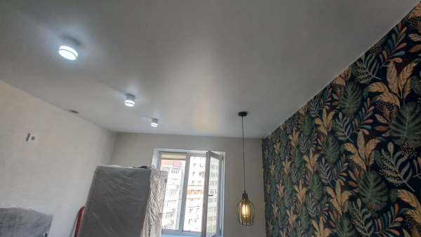 Сатиновый натяжной потолок