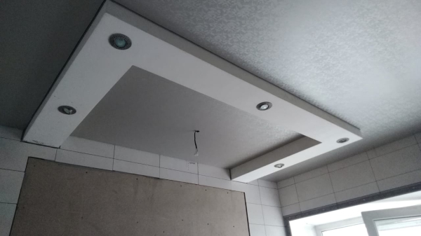 Тканевый многоуровневый потолок