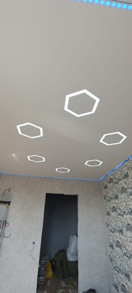 Пример потолка в спальню