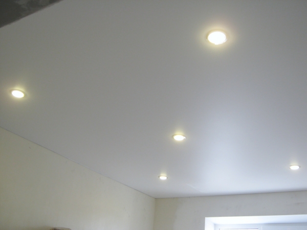 Экологичные натяжные потолки