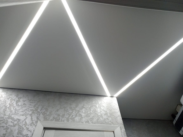 Пример потолка в коридор