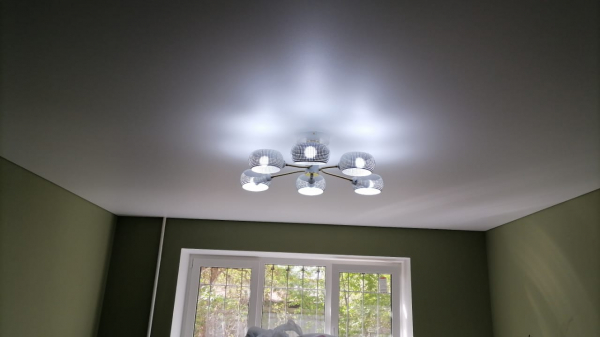 Натяжные потолки в Павловске